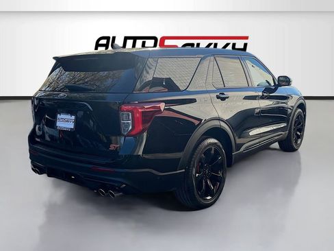 Used 2022 Ford Explorer ST w/ Equipment Group 401A image 7