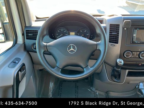 Used 2016 Mercedes-Benz Sprinter 2500 image 12