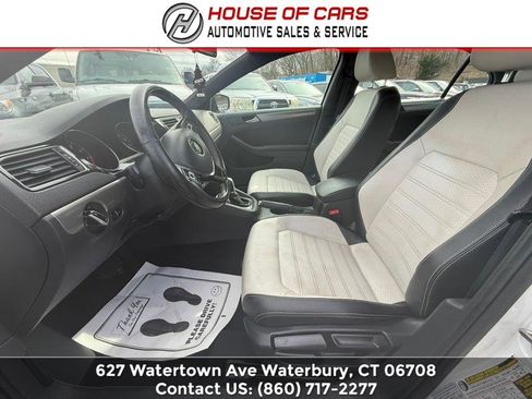 Used 2016 Volkswagen Jetta Sport image 19