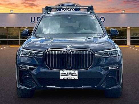 Used 2021 BMW X7 xDrive40i w/ M Sport Package AWD/4WD image 3