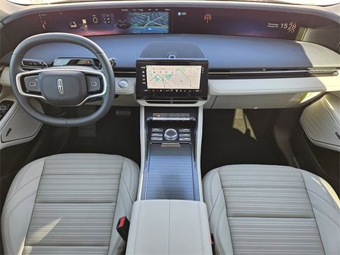 New 2026 Lincoln Nautilus Reserve image 24