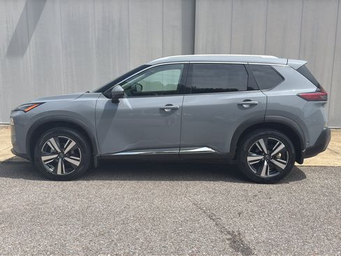 Certified 2023 Nissan Rogue SL w/ SL Premium Package FWD image 6
