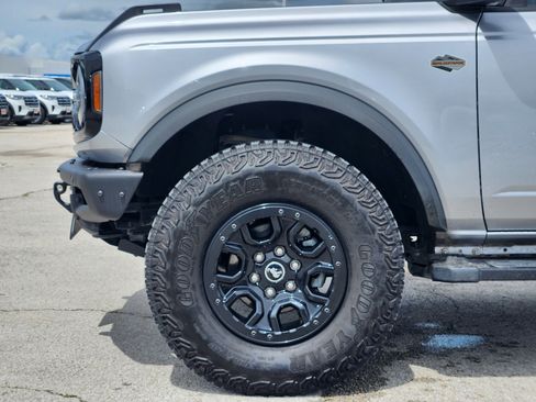 Used 2022 Ford Bronco Wildtrak AWD/4WD image 9