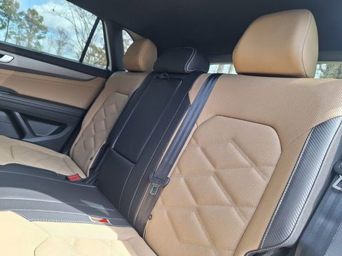 New 2026 Volkswagen Atlas Cross Sport SE image 24