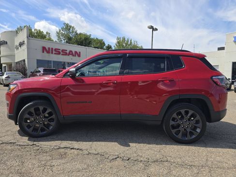 Used 2021 Jeep Compass Latitude AWD/4WD image 14