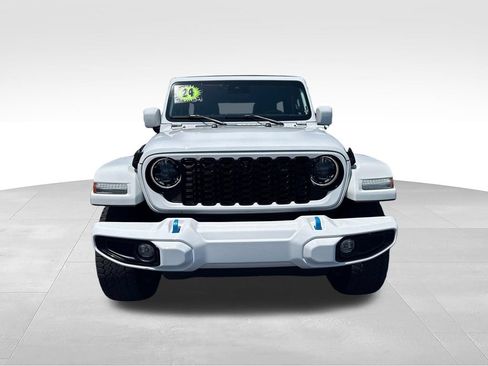 Used 2024 Jeep Wrangler High Altitude AWD/4WD image 9
