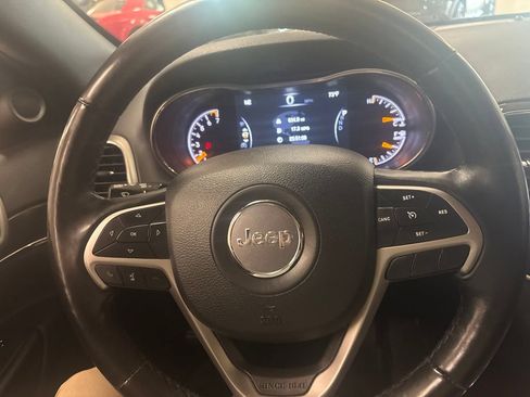 Used 2021 Jeep Grand Cherokee Limited w/ Trailer Tow Group IV AWD/4WD image 9