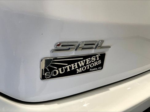 Used 2021 Ford Edge SEL AWD/4WD image 24