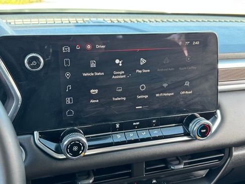 Used 2024 GMC Canyon Elevation image 11