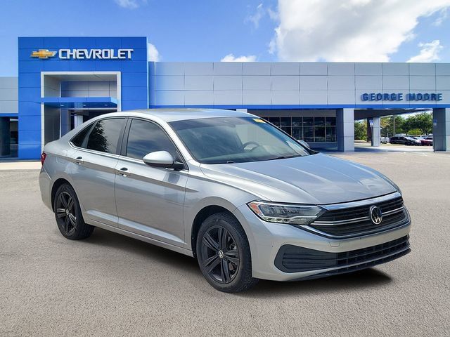 Used 2023 Volkswagen Jetta SE w/ Black Wheel Package FWD image 1
