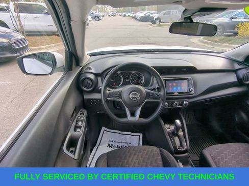 Used 2022 Nissan Kicks S image 38