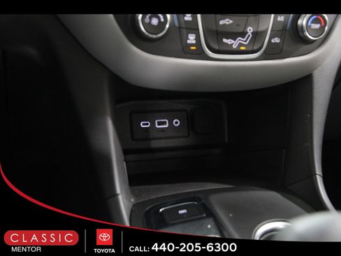 Used 2024 Chevrolet Equinox LS w/ LS Convenience Package image 14