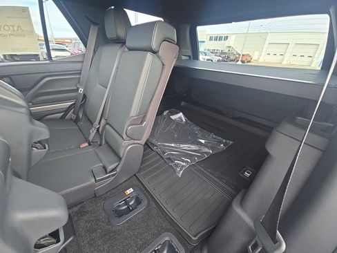 New 2025 Toyota 4Runner TRD Off-Road Premium image 37