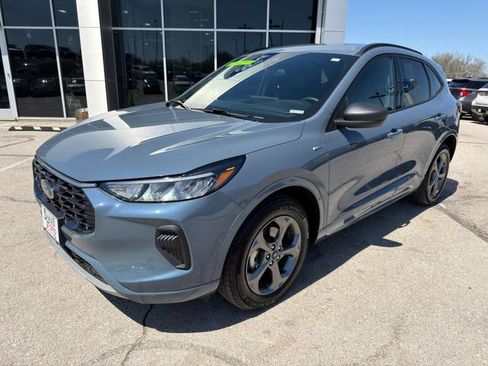 Used 2024 Ford Escape ST-Line w/ Tech Pack #1 image 3