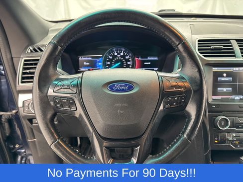 Used 2016 Ford Explorer XLT w/ Equipment Group 202A AWD/4WD image 13