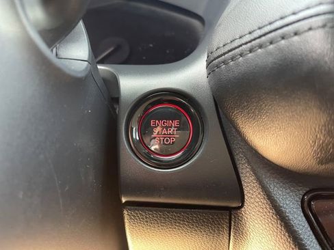 Certified 2025 Honda HR-V LX image 23