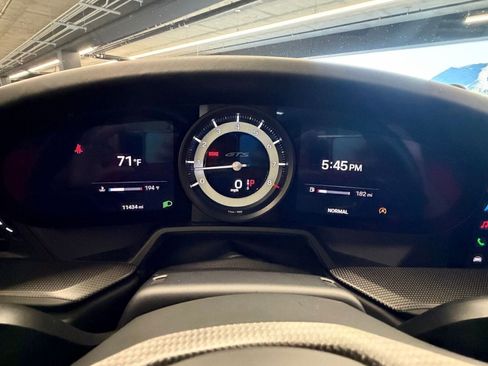 Certified 2022 Porsche 911 Carrera GTS image 8