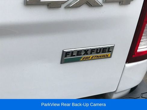 Used 2017 RAM 1500 Classic SLT w/ Luxury Group image 5