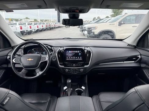 Used 2019 Chevrolet Traverse Premier w/ Redline Edition AWD/4WD image 6