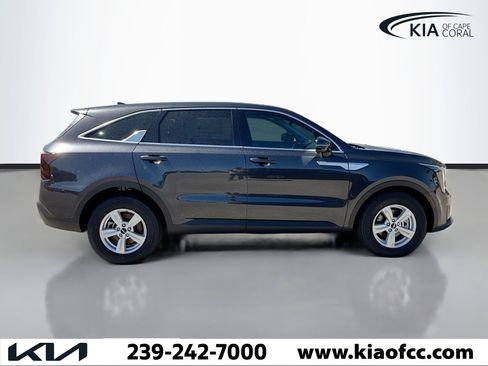 New 2026 Kia Sorento LX image 6