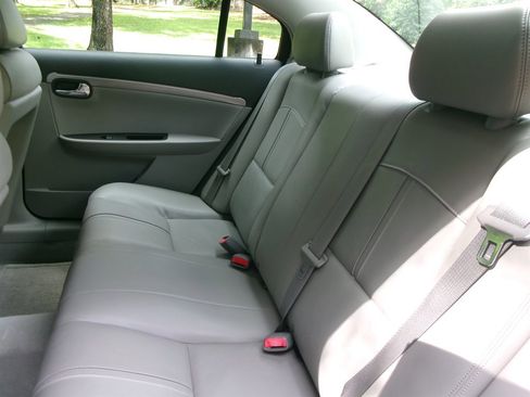 Used 2009 Saturn Aura XR image 20