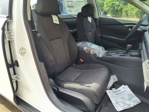 New 2025 Honda Accord LX image 11