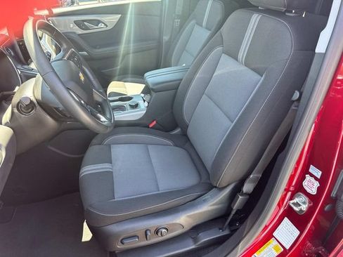 Used 2025 Chevrolet Blazer LT AWD/4WD image 27
