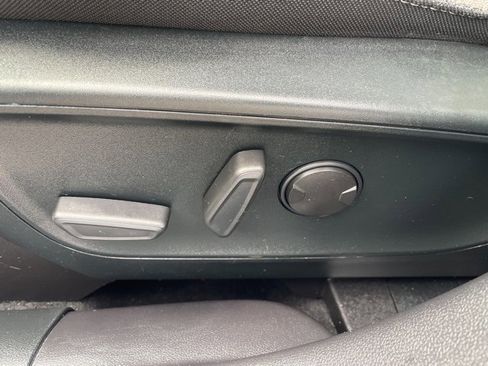 Used 2022 Ford Escape SE image 14