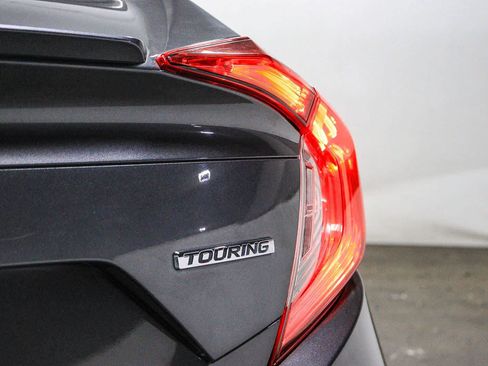 Used 2016 Honda Civic Touring image 12