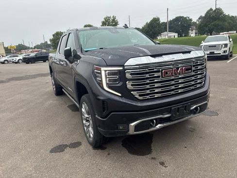 Used 2022 GMC Sierra 1500 Denali w/ Denali Reserve Package AWD/4WD image 5