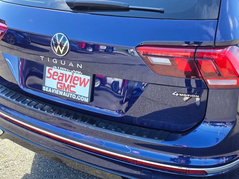 Used 2024 Volkswagen Tiguan SEL R-Line image 13
