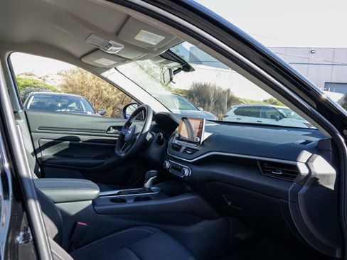 Used 2025 Nissan Altima 2.5 S image 19