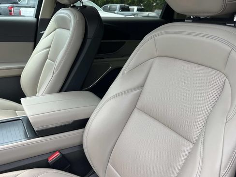 Used 2024 Lincoln Nautilus Premier AWD/4WD image 36