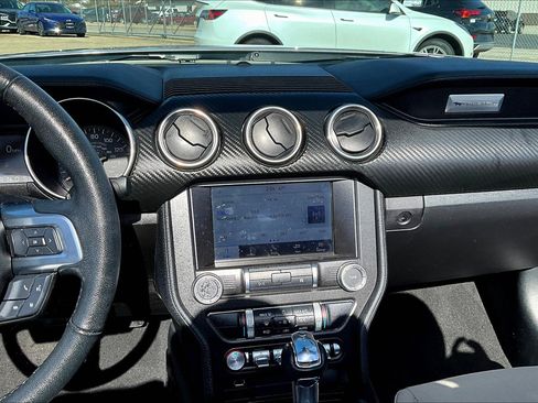 Used 2022 Ford Mustang Convertible w/ Equipment Group 101A image 6