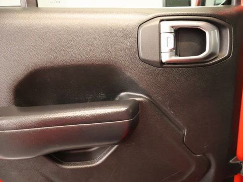 Used 2018 Jeep Wrangler Unlimited Sport S image 29