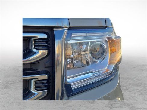 Used 2022 GMC Canyon AT4 image 6