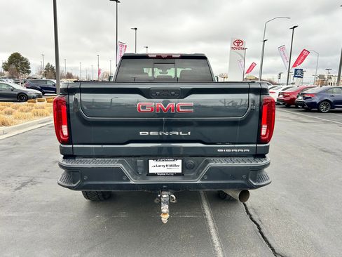 Used 2022 GMC Sierra 3500 Denali w/ Denali Ultimate Package image 4