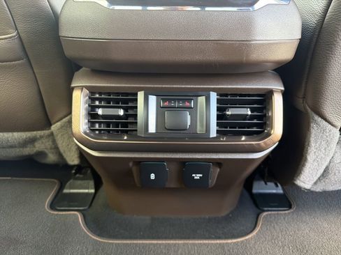 Used 2024 Ford F150 King Ranch image 23