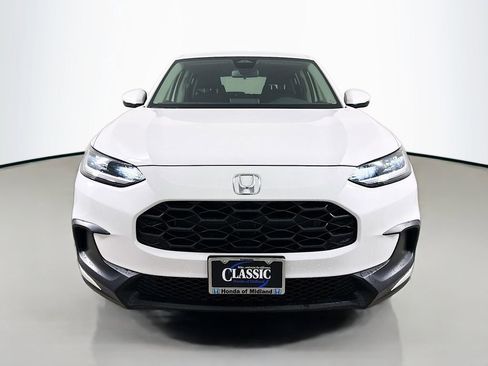 New 2026 Honda HR-V LX image 2
