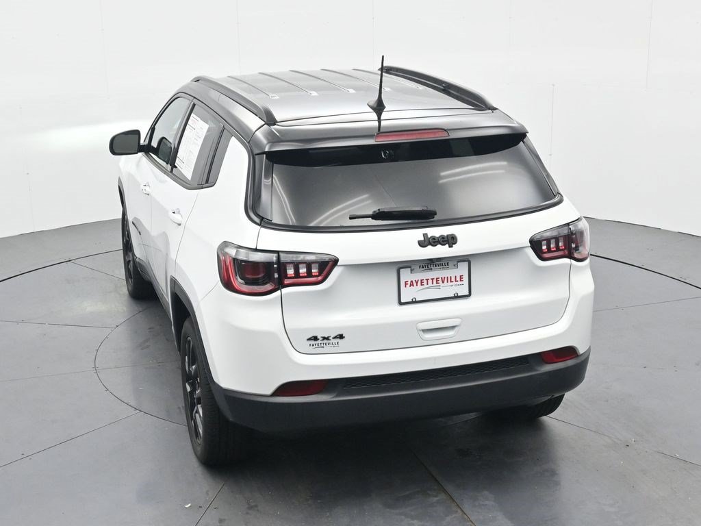 Used 2023 Jeep Compass Latitude AWD/4WD image 23