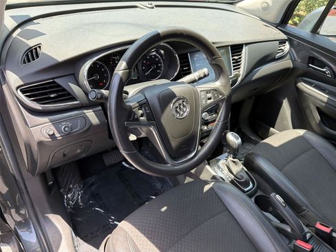 Used 2018 Buick Encore Preferred FWD image 2
