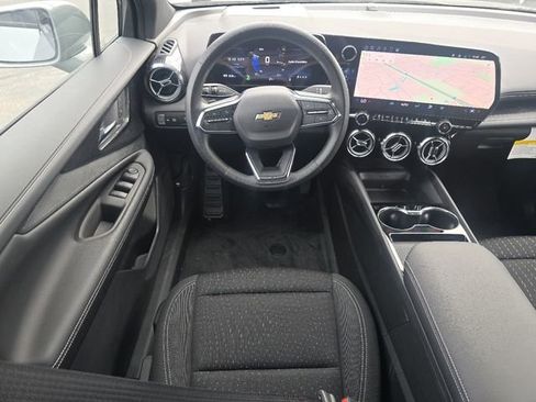 New 2025 Chevrolet Blazer EV LT image 24