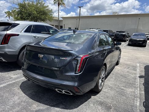 Used 2026 Cadillac CT4 V RWD image 3
