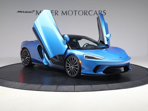 Used 2021 McLaren GT RWD image 20