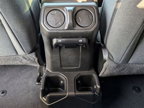 Used 2024 Jeep Wrangler Sport S image 16