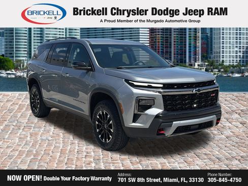 Used 2025 Chevrolet Traverse Z71 AWD/4WD image 7