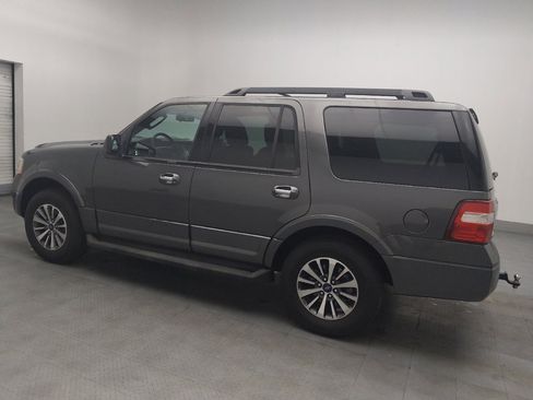 Used 2017 Ford Expedition XLT image 3