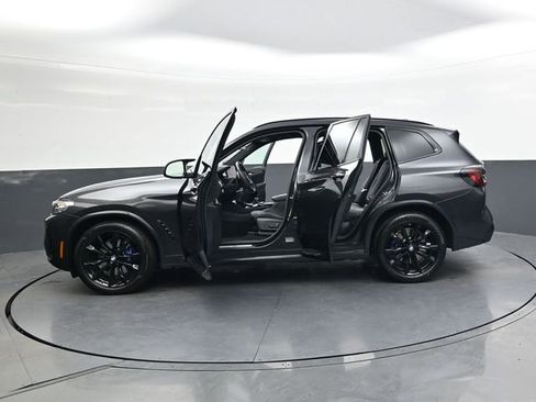Used 2024 BMW X3 M40i w/ Premium Package image 37