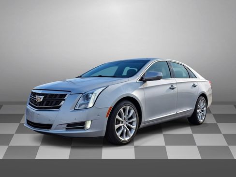 Used 2017 Cadillac XTS Luxury FWD image 3