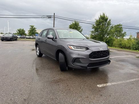 Used 2023 Honda HR-V LX image 9